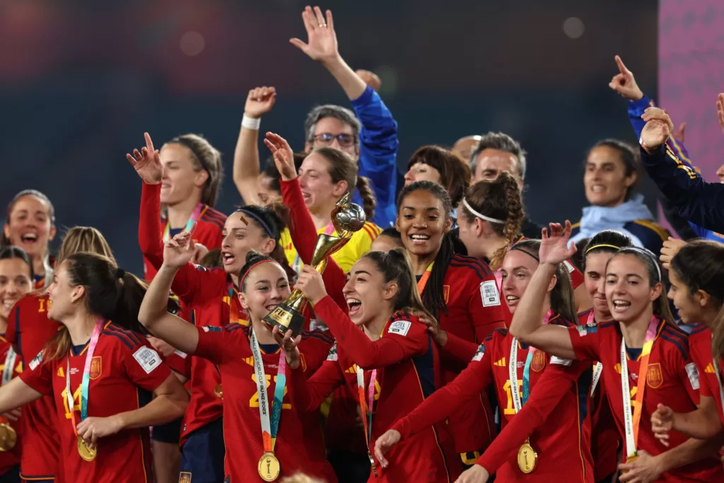 احتفال سيدات إسبانيا بكاس العالم 2023 لحظة تتويج سيدات إسبانيا بكأس العالم سيدات2023