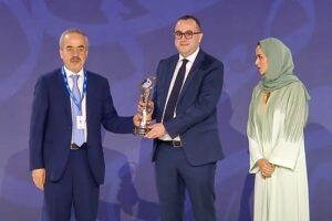 هسبريس تفوز بجائزة الصحافة الإخبارية في العالم العربي