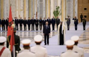 مراسم استقبال العاهل المغربي محمد السادس من قبل سمو الشيخ محمد بن زايد آل نهيان بدولة الإمارات 