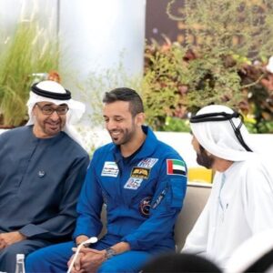 الشيخ محمد بن راشد ٱل مكتوم ووزير الشباب سلطان النيادي