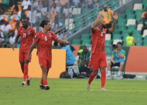منتخب غينيا الاستوائية يبلغ ثمن نهائي كأس أمم إفريقيا كوت ديفوار 2023 بفوزه الكبير على البلد المنظم 4 - 0