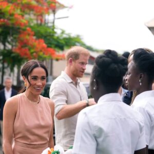 ميغان ماركل والامير هاري يحلان بنيجيريا