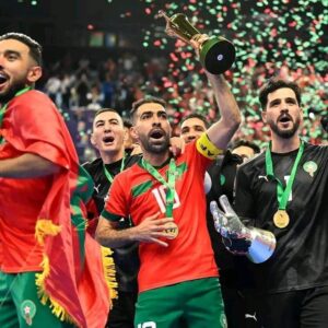 اللاعب الدولي سفيان مسرار