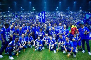 الهلال يفوز بلقب الدوري السعودي للمحترفين