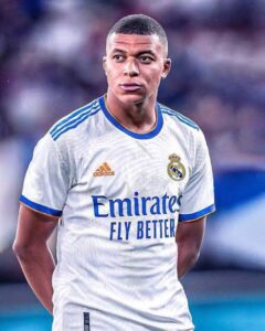 ريال مدريد يتعاقد رسميا مع كيليان مبابي