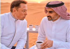 الأمير وليد بن طلال مع إيلون ماسك في صحراء السعودية