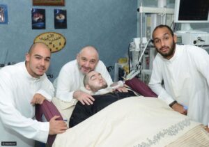 الوليد بن خالد بن طلال شافاه الله وعافاه