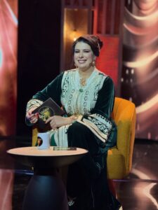 مونية لمكيمل في بلاطو "جماعتنا زينة" على قناة 2N