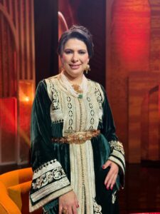 مونية لمكيمل في بلاطو "جماعتنا زينة"