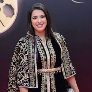 مونية لمكيمل بإطلالة بهية بالقفطان المغربي
