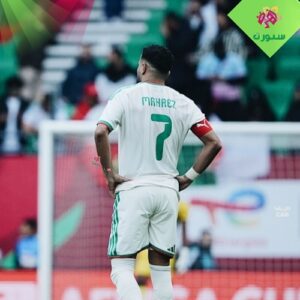 رياض محرز لاعب دولي جزائري