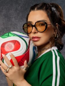 ماغي بو غصن بإطلالة "عربية" تأسر الأنظار في مونديال 2026